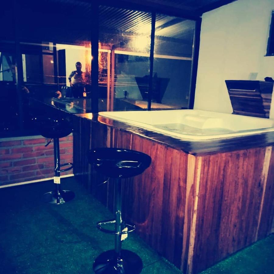 Hostal Spa Casa De Piedra Con Jacuzzi Санта Роса де Кабал Екстериор снимка