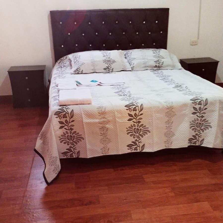 Hostal Spa Casa De Piedra Con Jacuzzi Санта Роса де Кабал Екстериор снимка