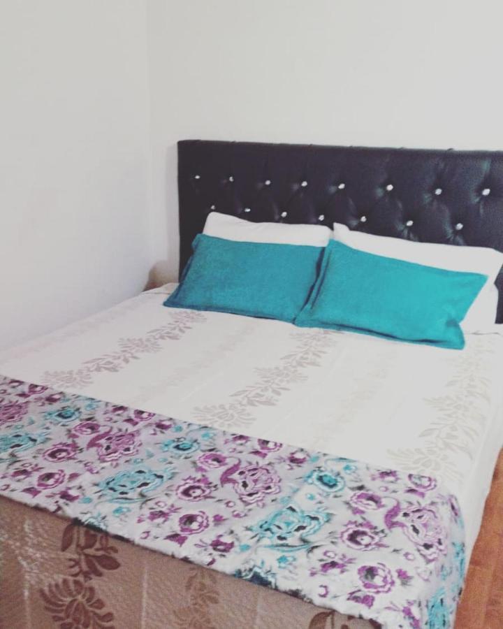 Hostal Spa Casa De Piedra Con Jacuzzi Санта Роса де Кабал Екстериор снимка