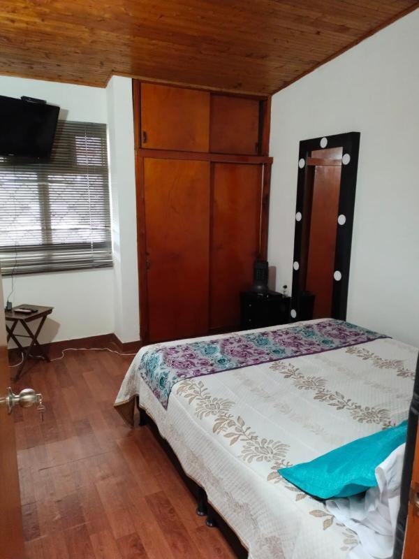 Hostal Spa Casa De Piedra Con Jacuzzi Санта Роса де Кабал Екстериор снимка