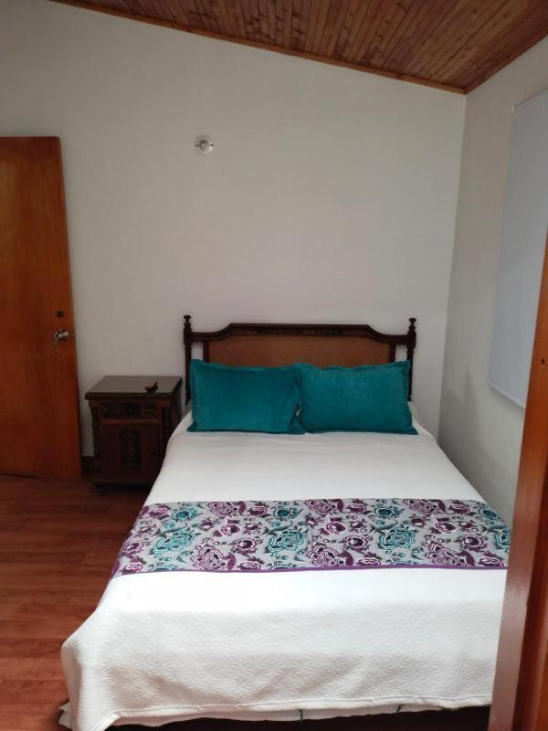 Hostal Spa Casa De Piedra Con Jacuzzi Санта Роса де Кабал Екстериор снимка