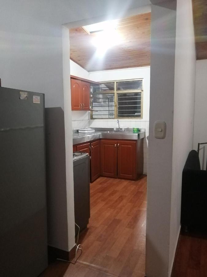 Hostal Spa Casa De Piedra Con Jacuzzi Санта Роса де Кабал Екстериор снимка